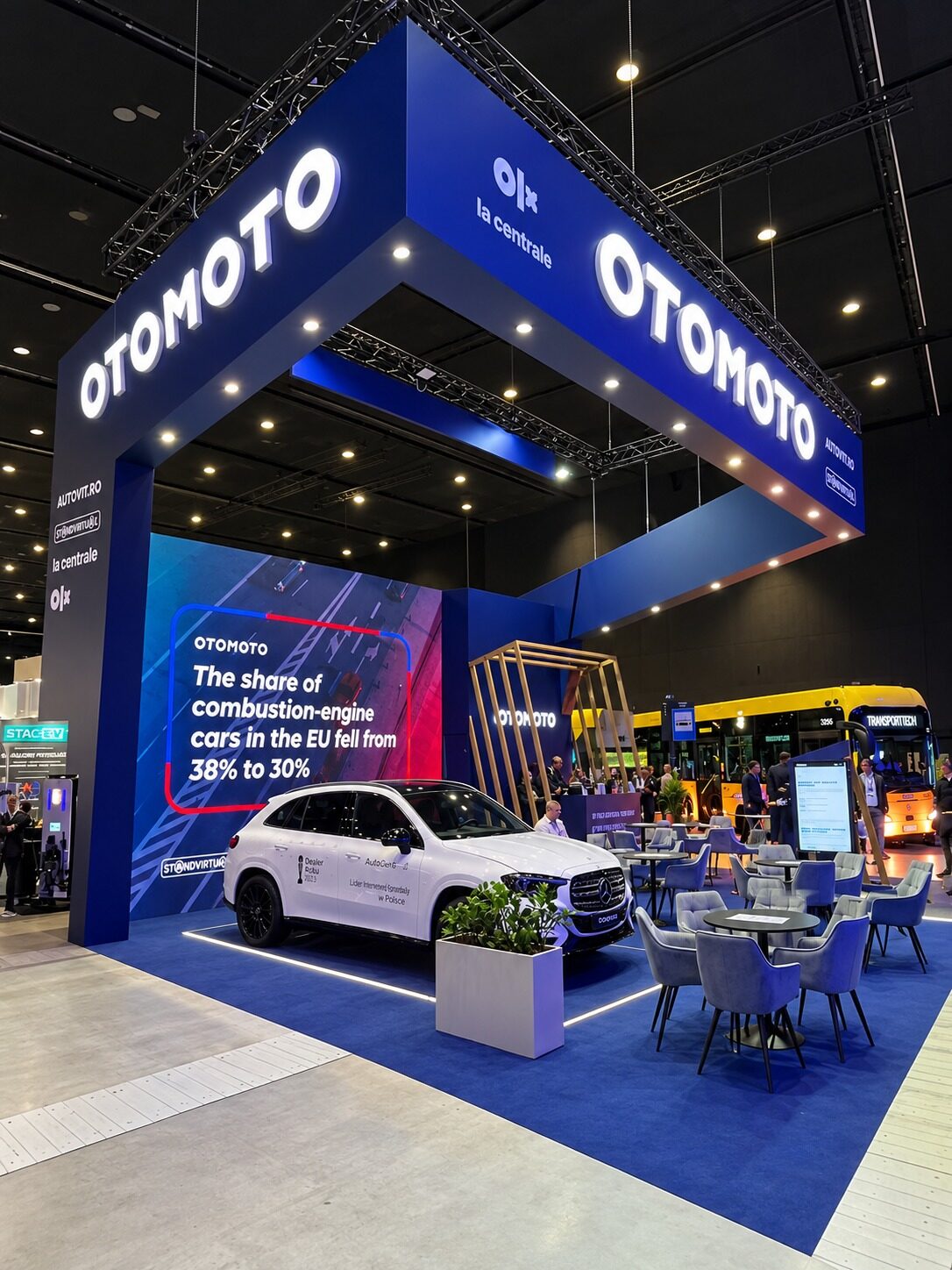 Stoisko targowe Otomoto, zdjęcie 2